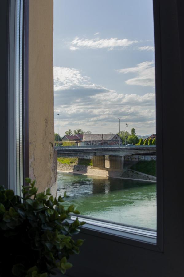 Cozy River View Apartment Karlovac Ngoại thất bức ảnh